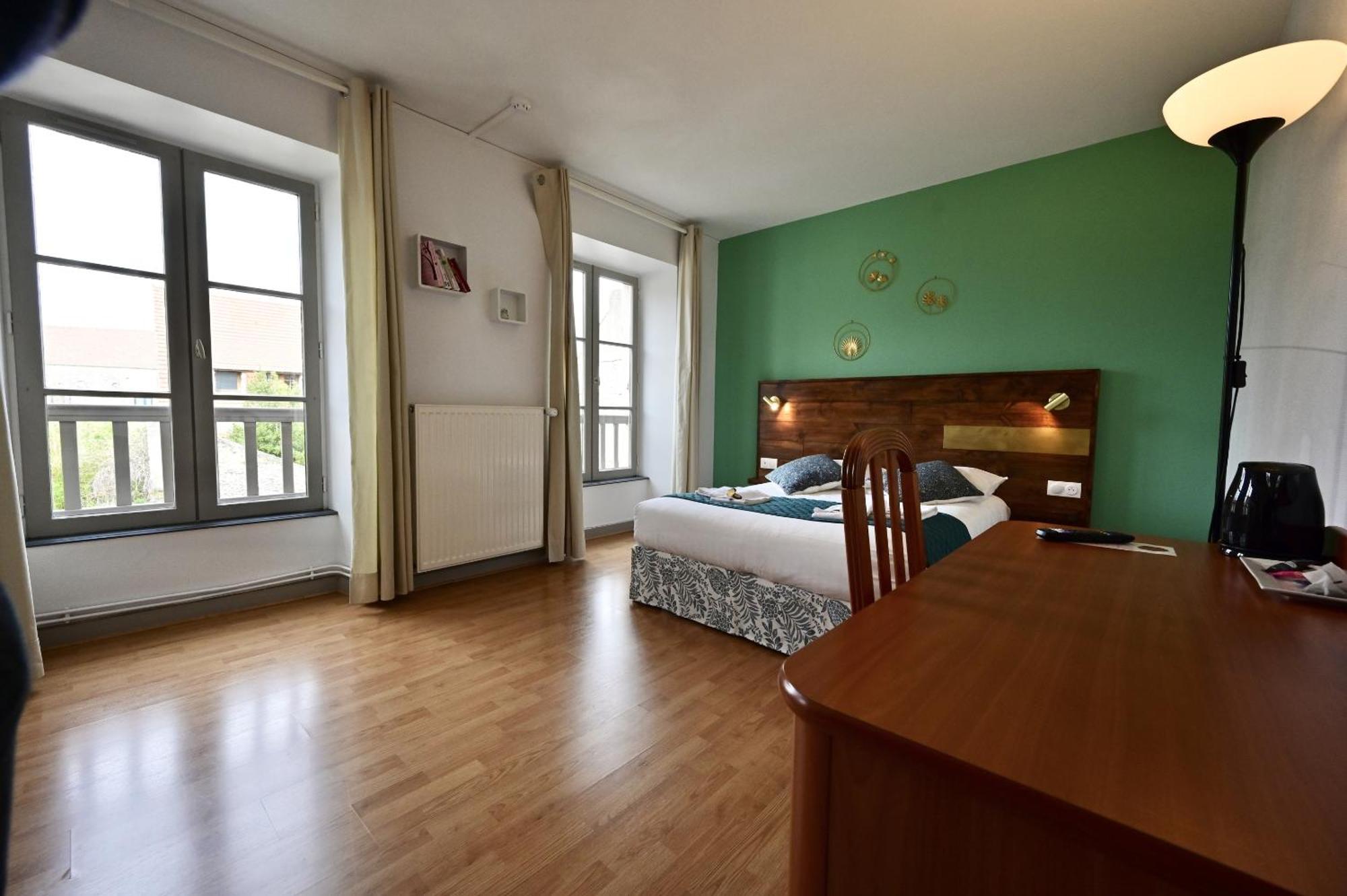Hotel La Cuisine Des Lulus Montainville  Exteriör bild