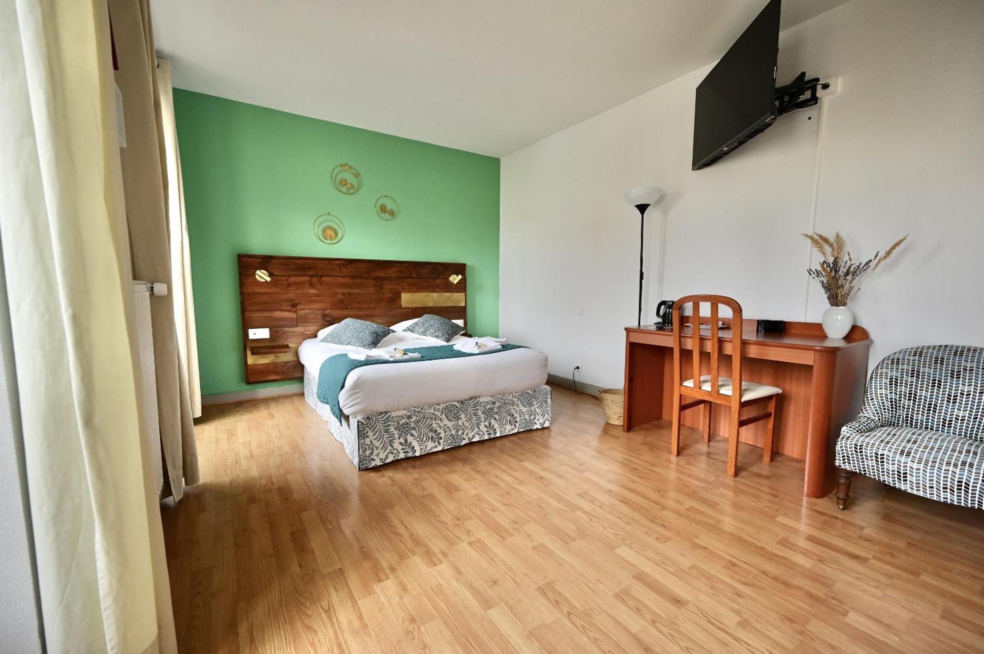Hotel La Cuisine Des Lulus Montainville  Exteriör bild